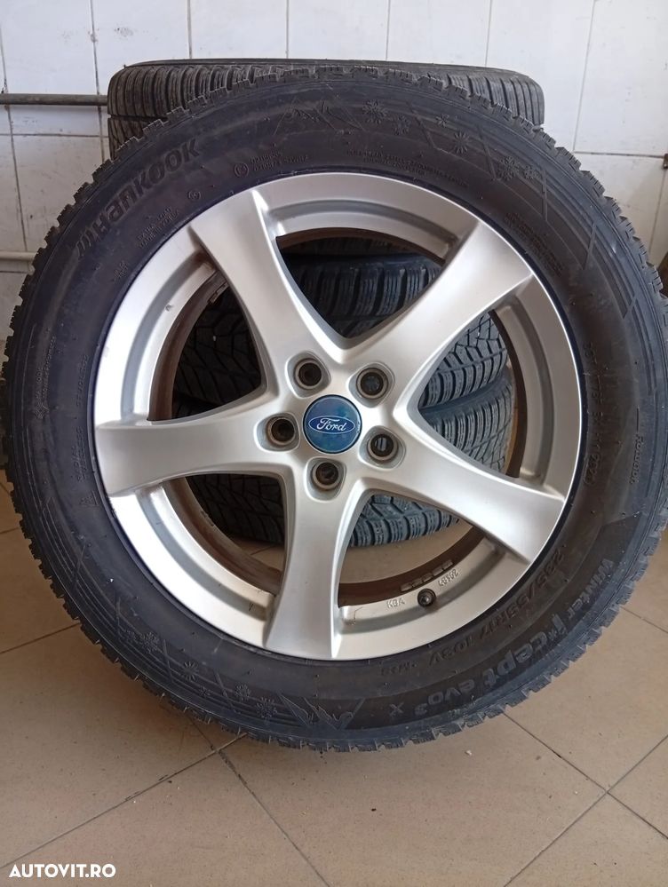 Ford Kuga 1.6 EcoBoost 2x4 Titanium - 21