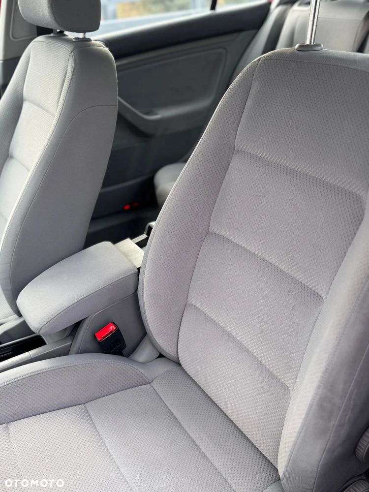 Volkswagen Golf 1.6 FSI Automatik Goal - 21