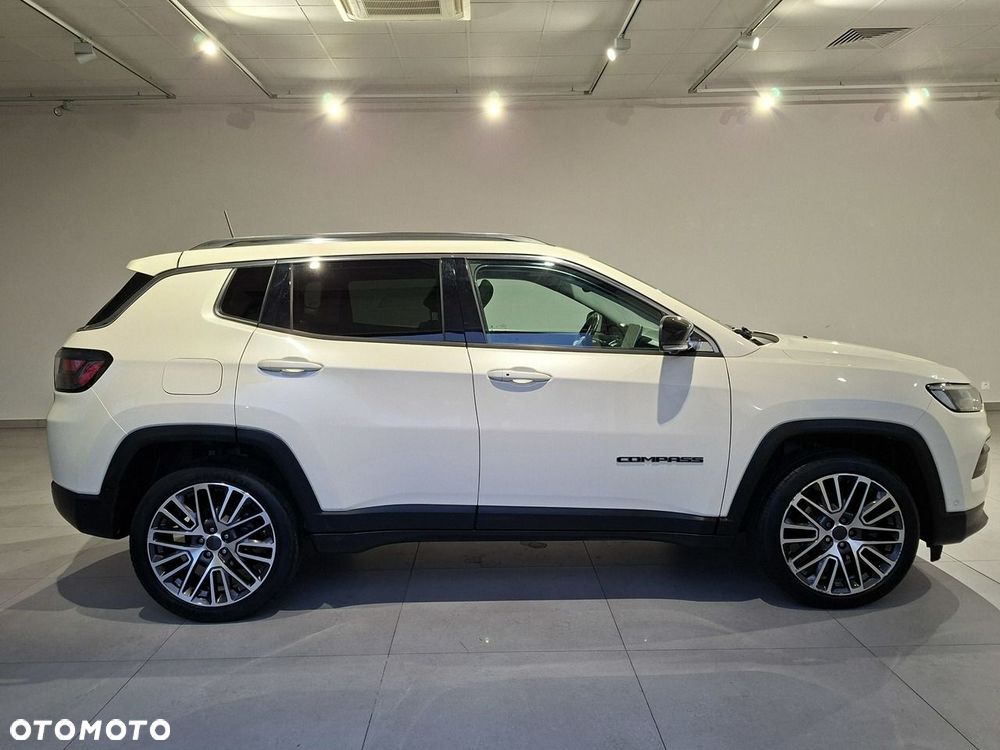 Jeep Compass - 10