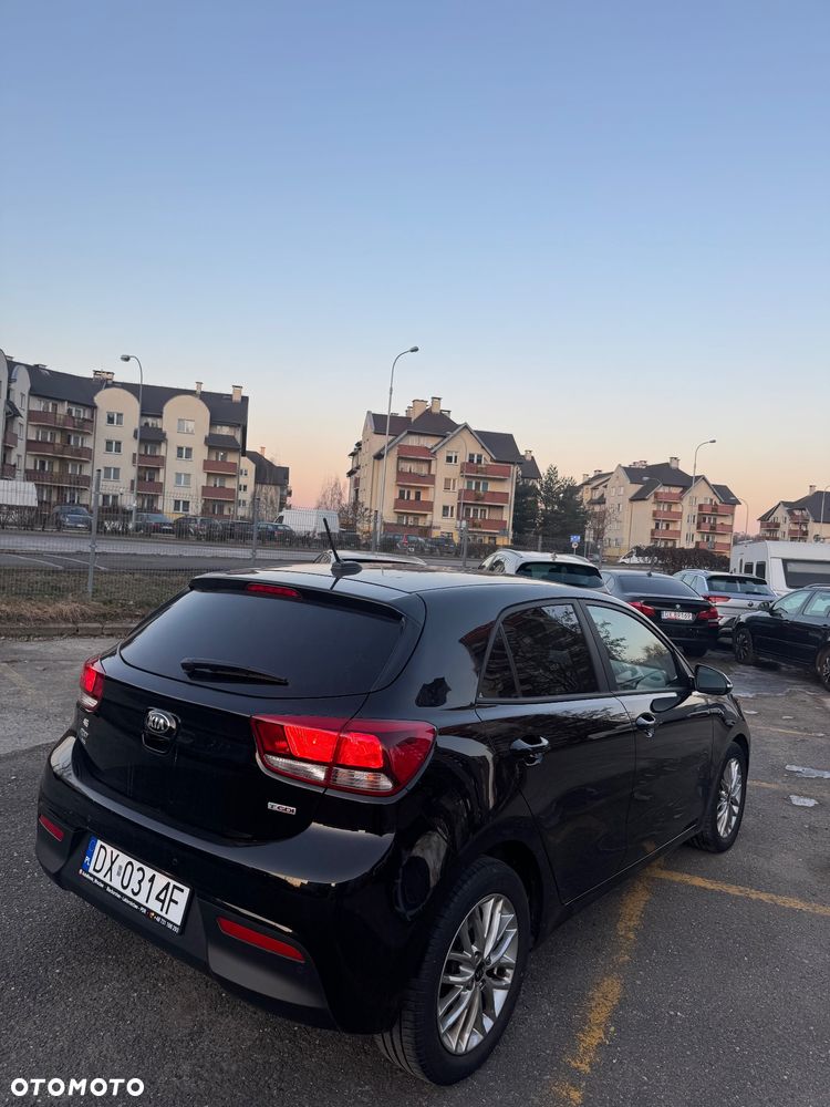 Kia Rio 1.0 T-GDI 100 Dream-Team Edition - 6