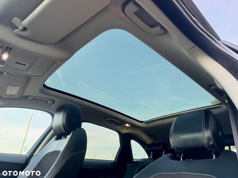 Jaguar F-Pace 2.0 i4P AWD R-Sport - 18