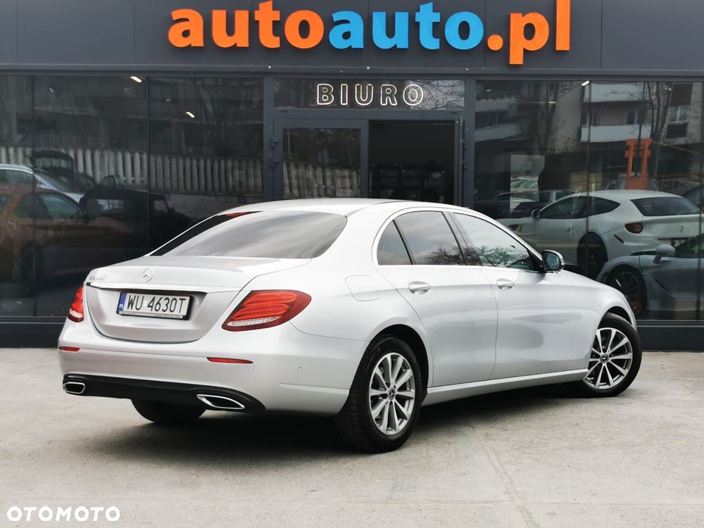 Mercedes-Benz Klasa E 200 d 9G-TRONIC - 31