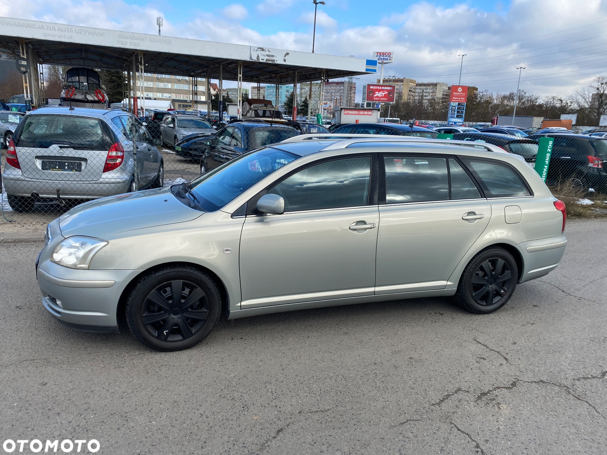 Toyota Avensis 2.0 VVT-i Combi Sol - 14