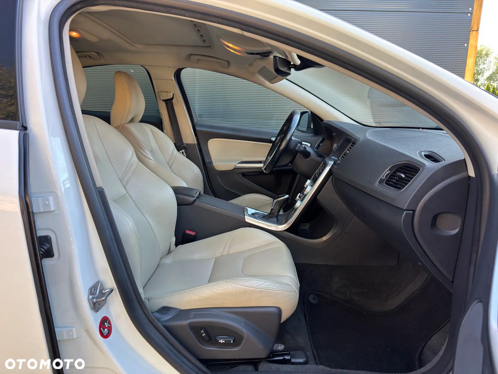 Volvo S60 T5 Drive-E Summum - 18
