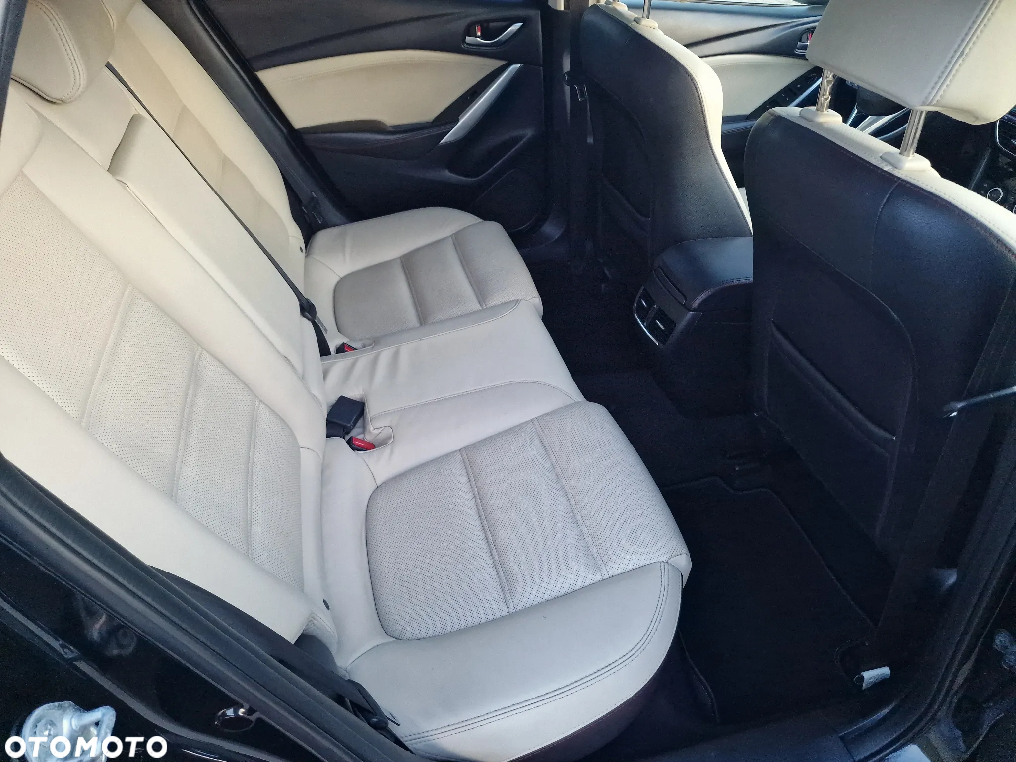 Mazda 6 Kombi SKYACTIV-D 175 i-ELOOP Sports-Line - 33