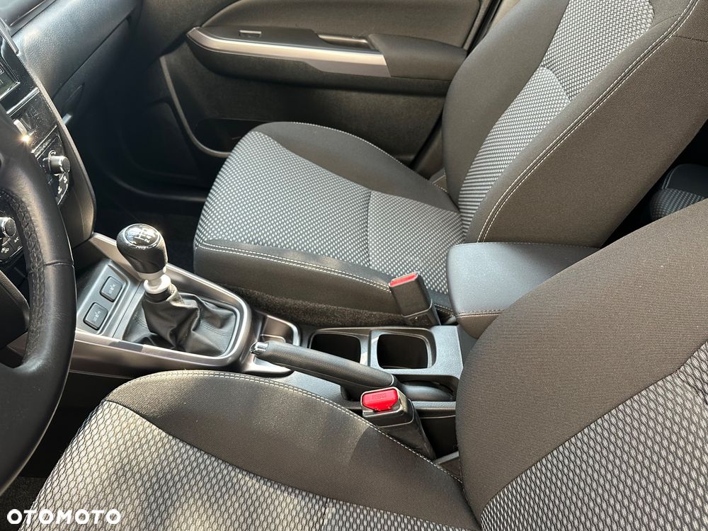 Suzuki Vitara 1.4 Boosterjet SHVS Elegance 2WD - 11