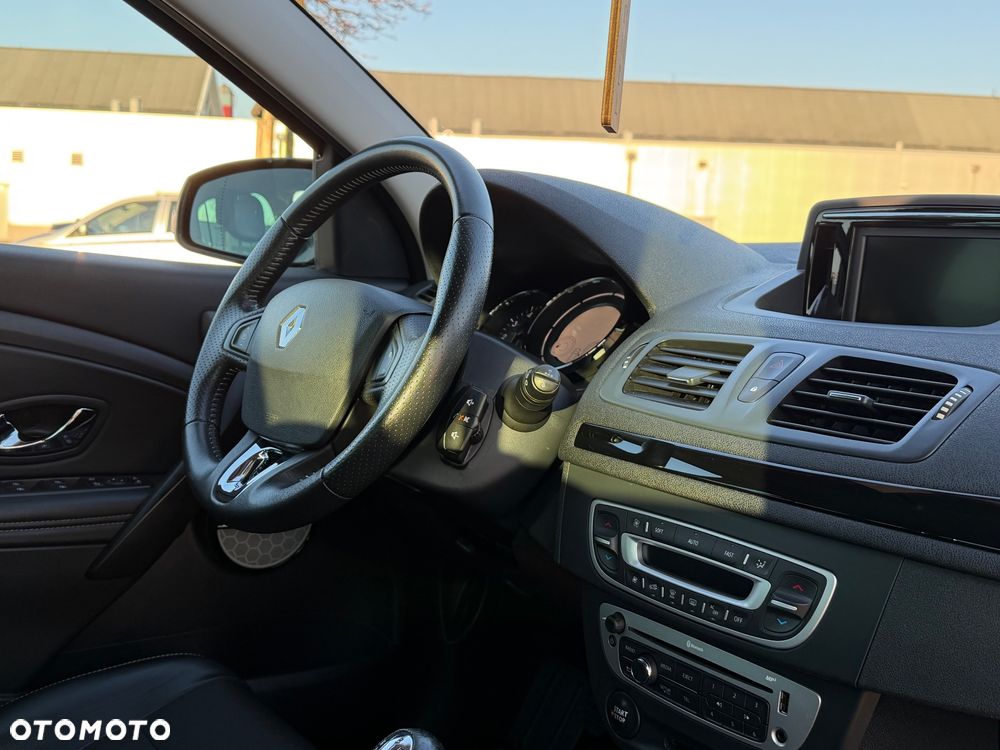 Renault Megane ENERGY dCi 110 Start & Stop Bose Edition - 5