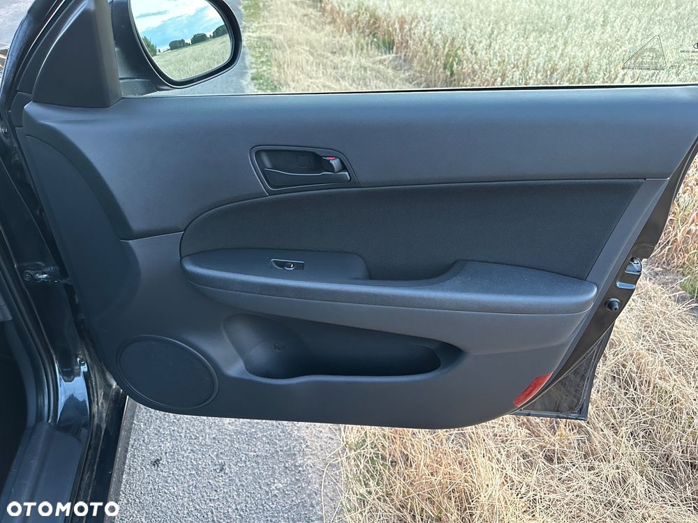 Hyundai i30 1.4 Blue Comfort - 11