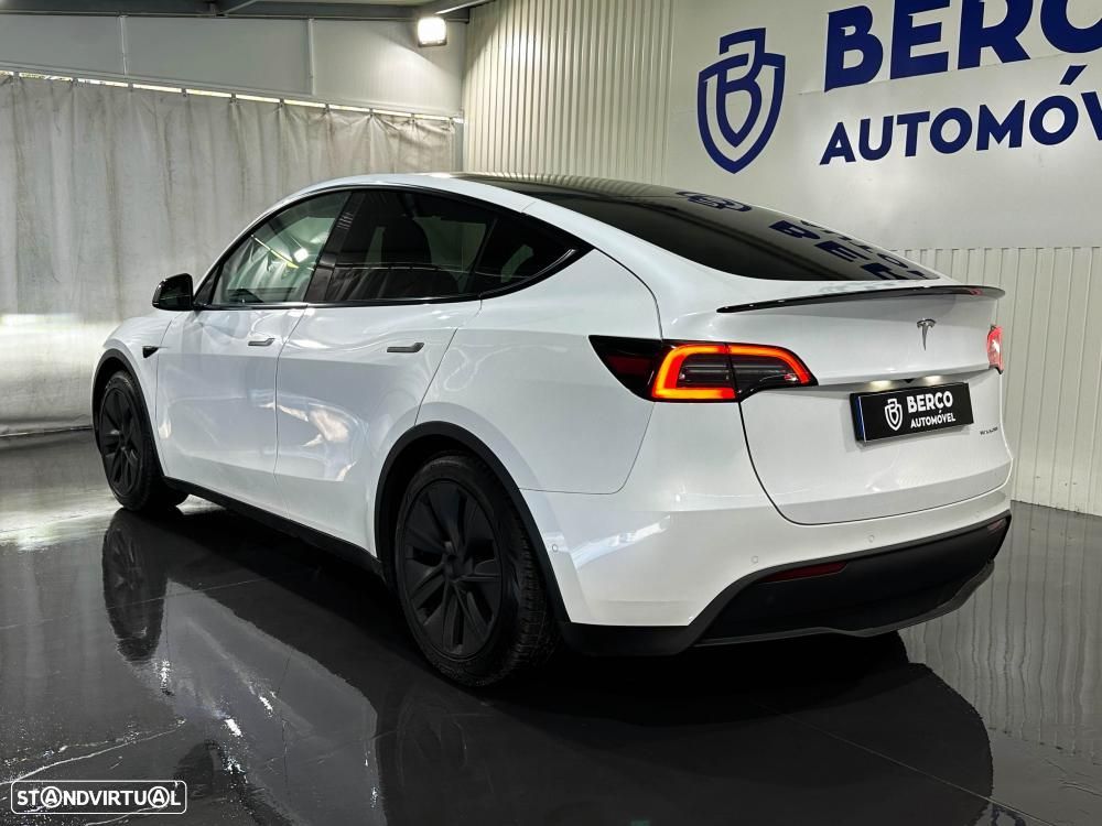 Tesla Model Y Long Range Dual Motor AWD - 7