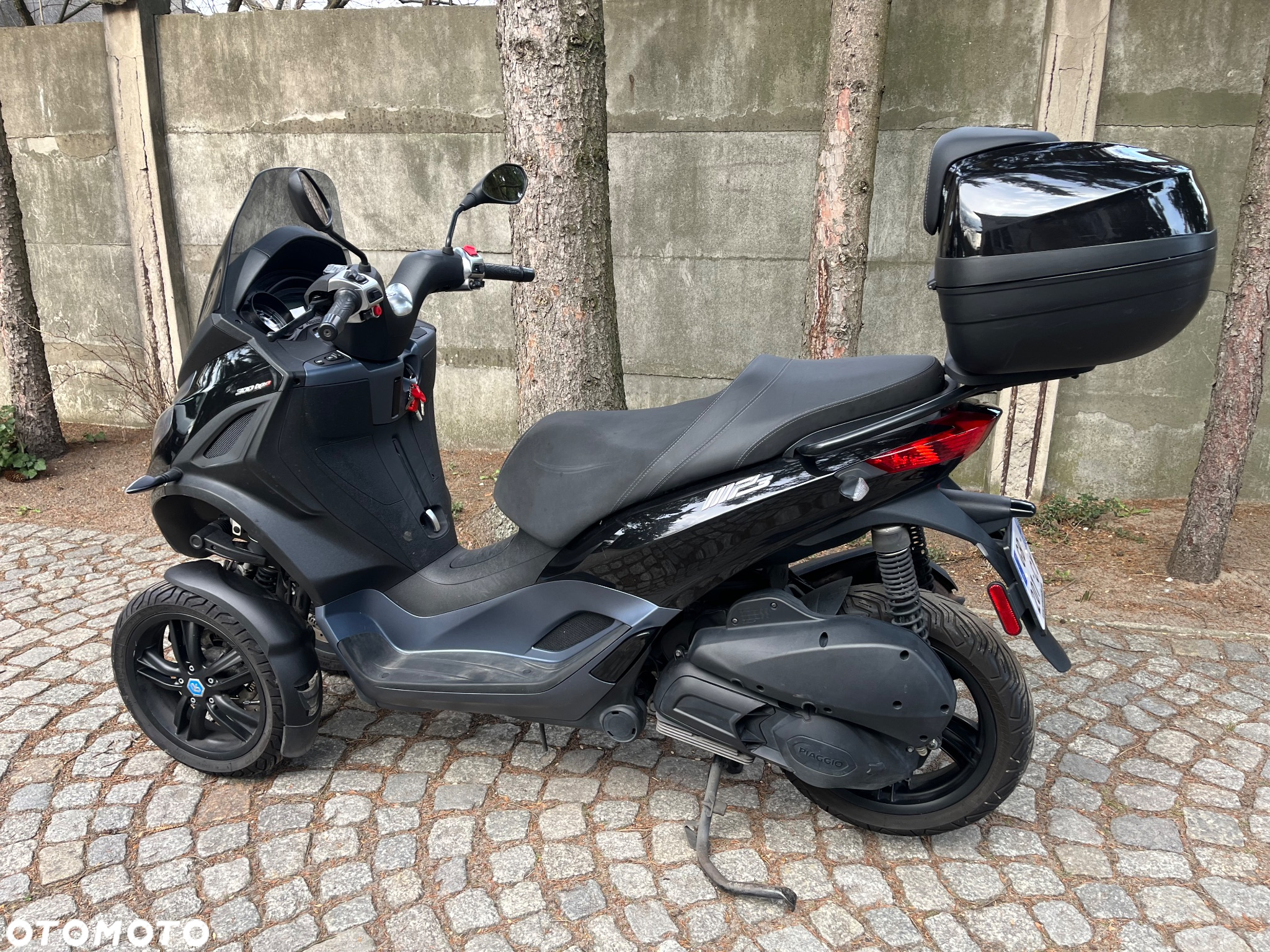Piaggio MP-3 - 13