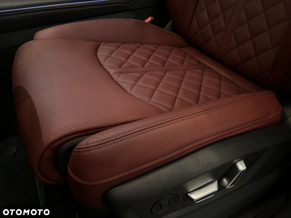 Audi SQ8 - 33