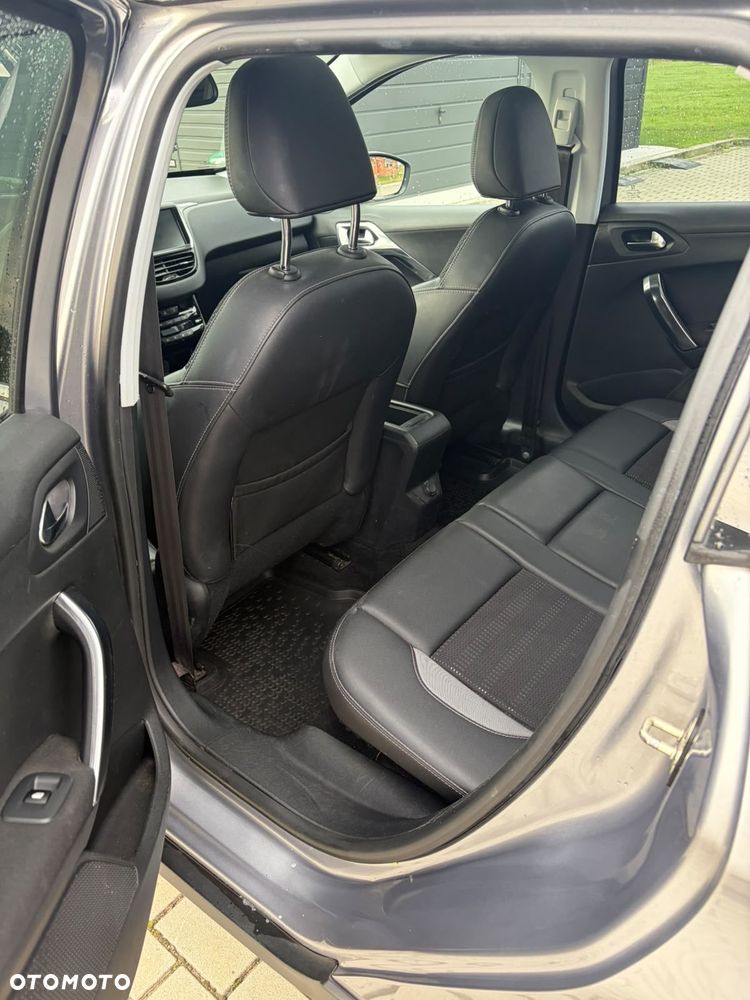 Peugeot 2008 - 12