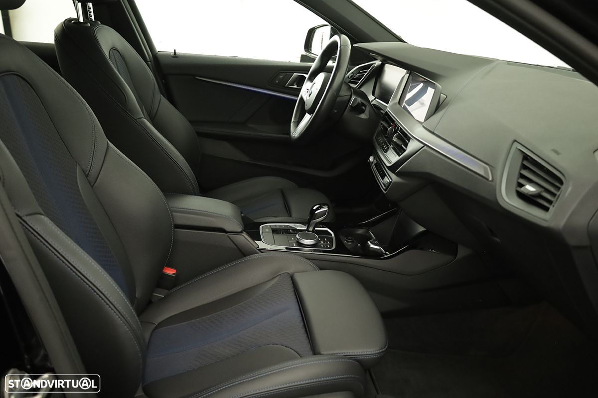 BMW 116 d Pack Desportivo M Auto - 25