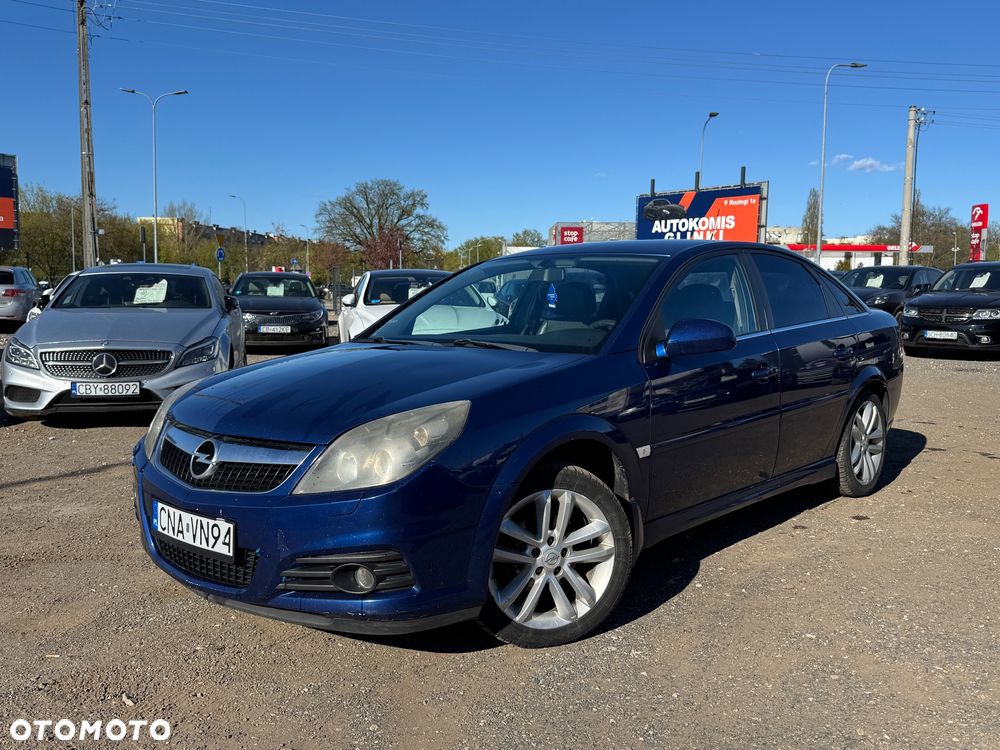 Opel Vectra 2.2 Comfort - 1