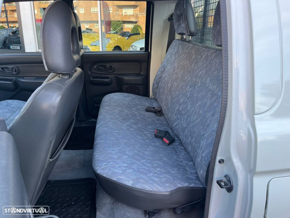 Mitsubishi L200 2.5 TD CD VE - 13