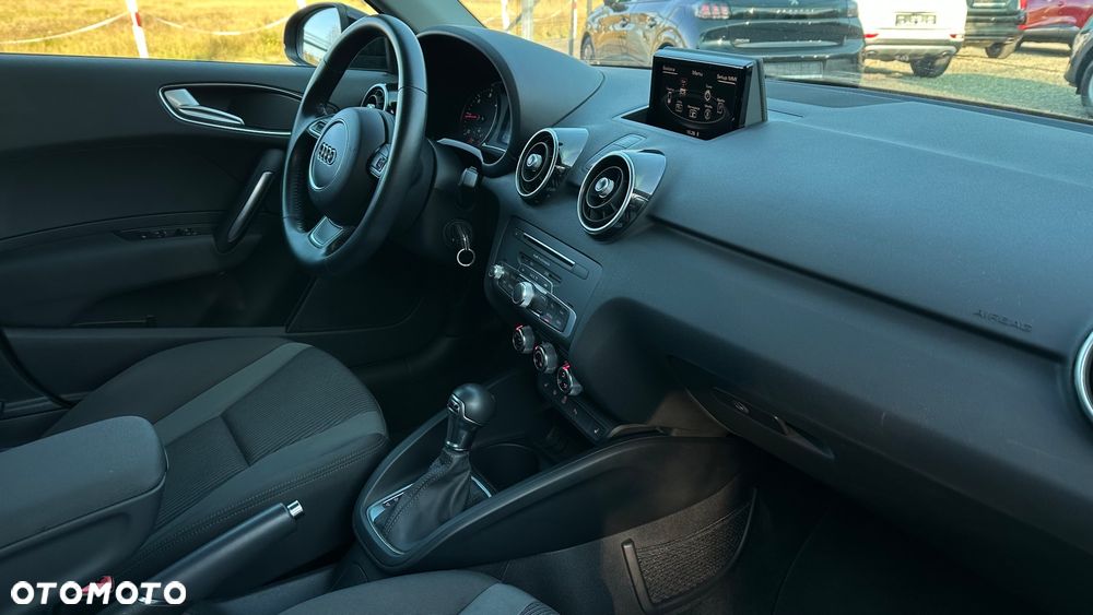 Audi A1 Sportback 1.6 TDI S tronic sport - 17