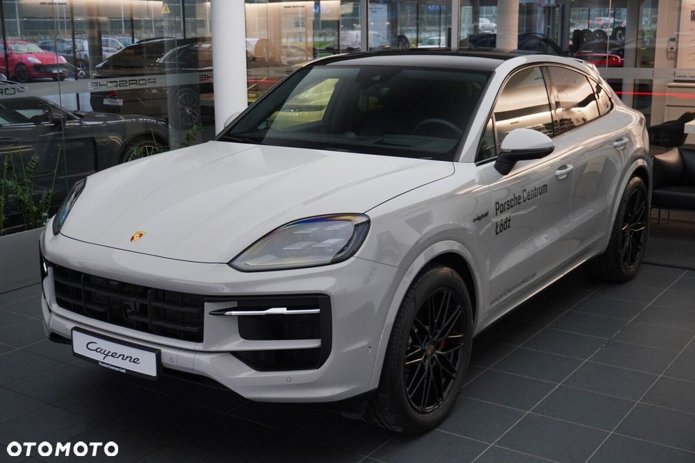 Porsche Cayenne S E-Hybrid PHEV - 3