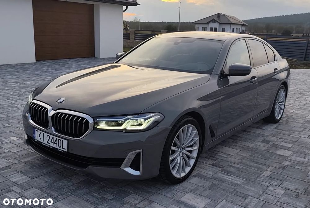 BMW Seria 5 520d Luxury Line - 2