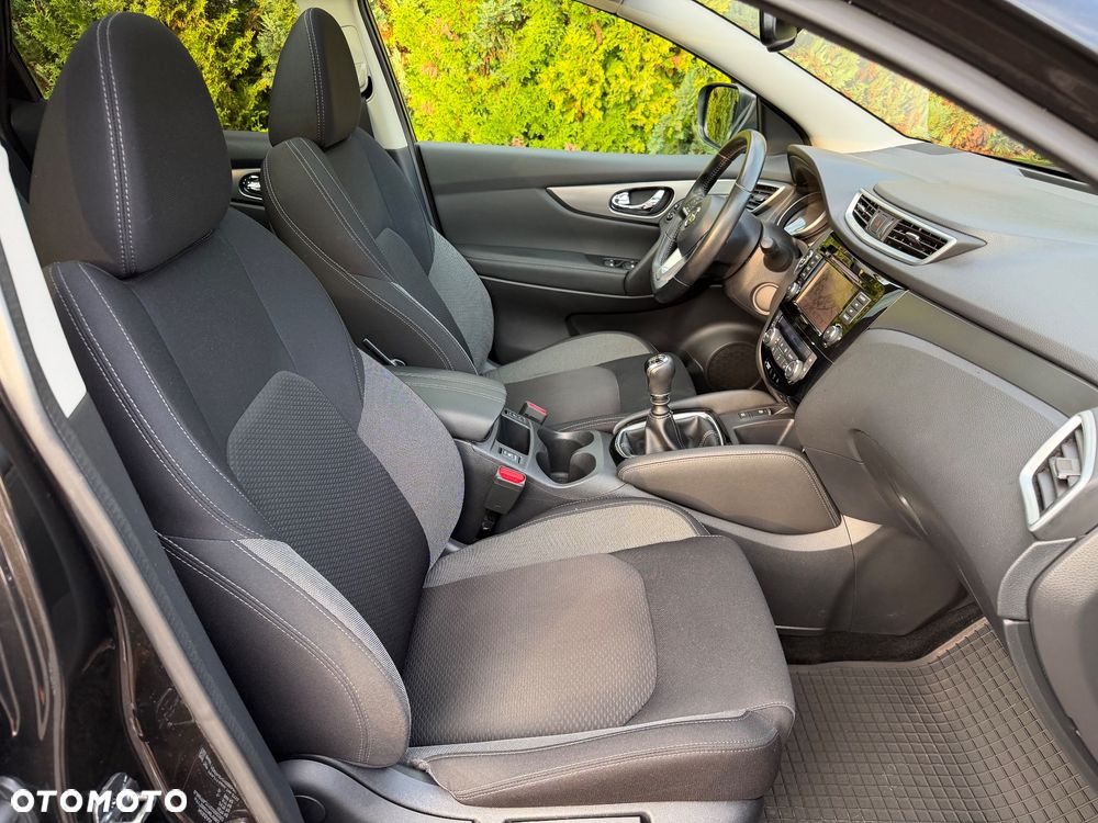 Nissan Qashqai 1.3 DIG-T N-Connecta - 11