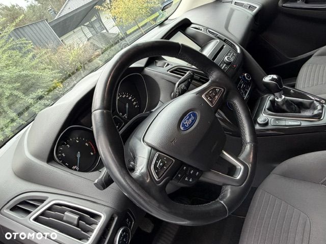 Ford Focus - 10