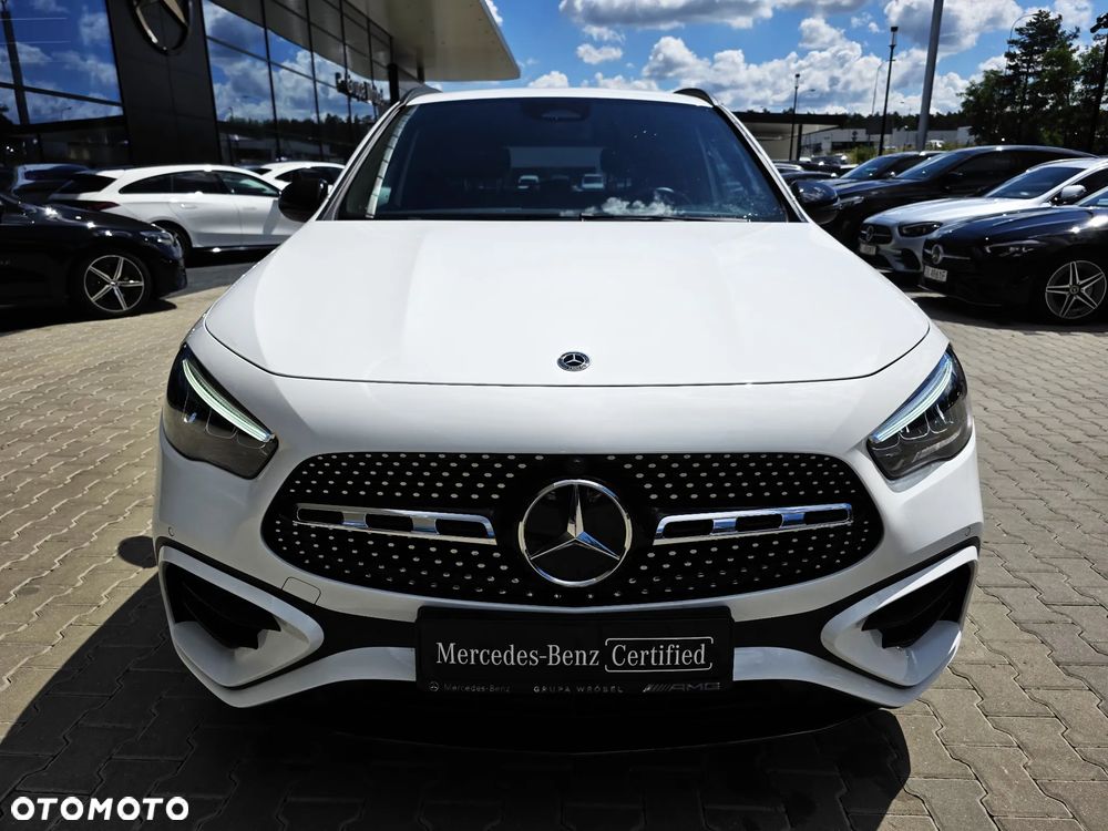 Mercedes-Benz GLA 200 AMG Line - 2