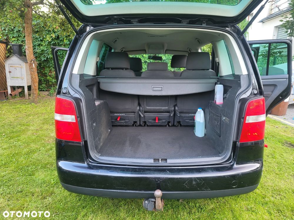 Volkswagen Touran - 7