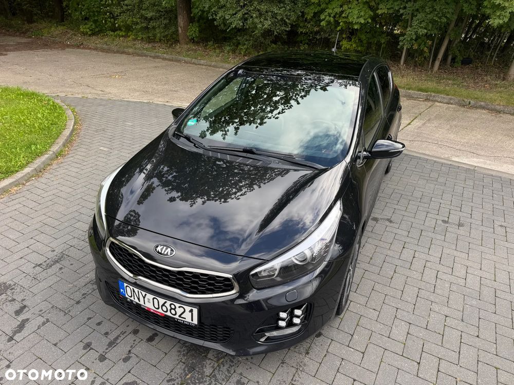 Kia Ceed 1.6 CRDi GT Line - 6