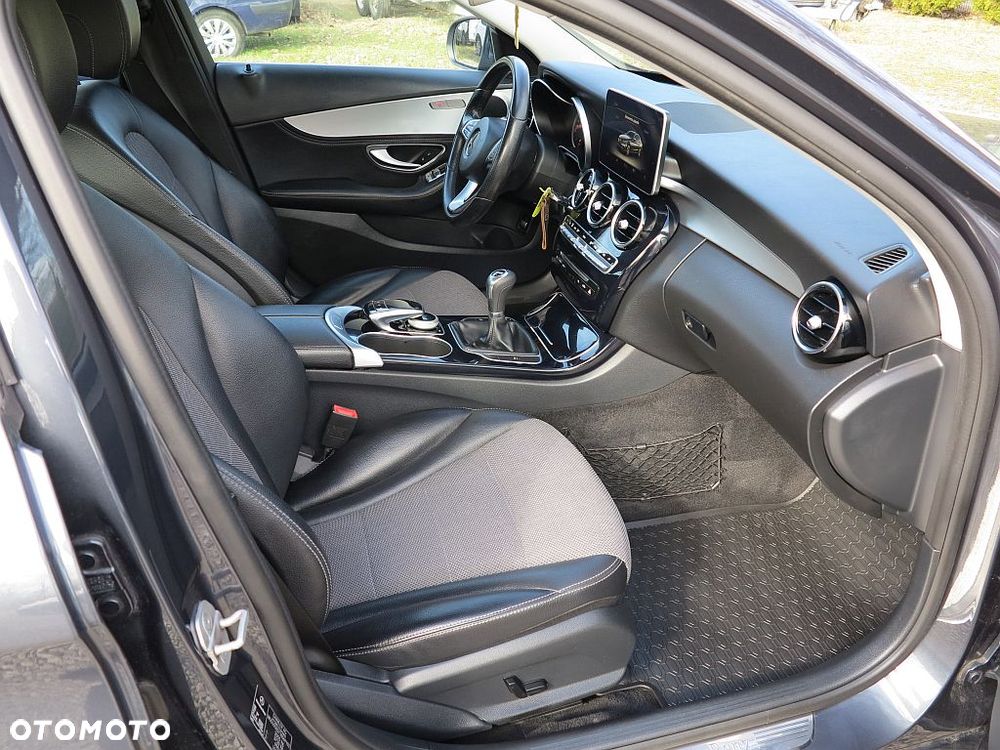 Mercedes-Benz Klasa C 200 (BlueTEC) d Avantgarde - 17