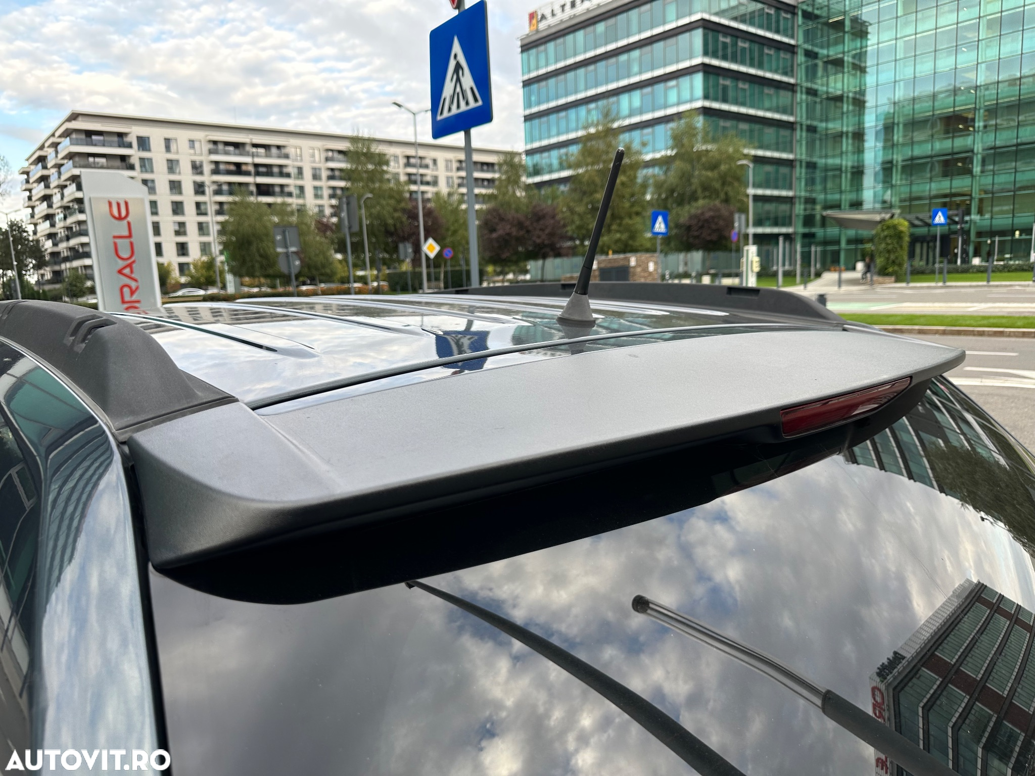 Jeep Compass - 30