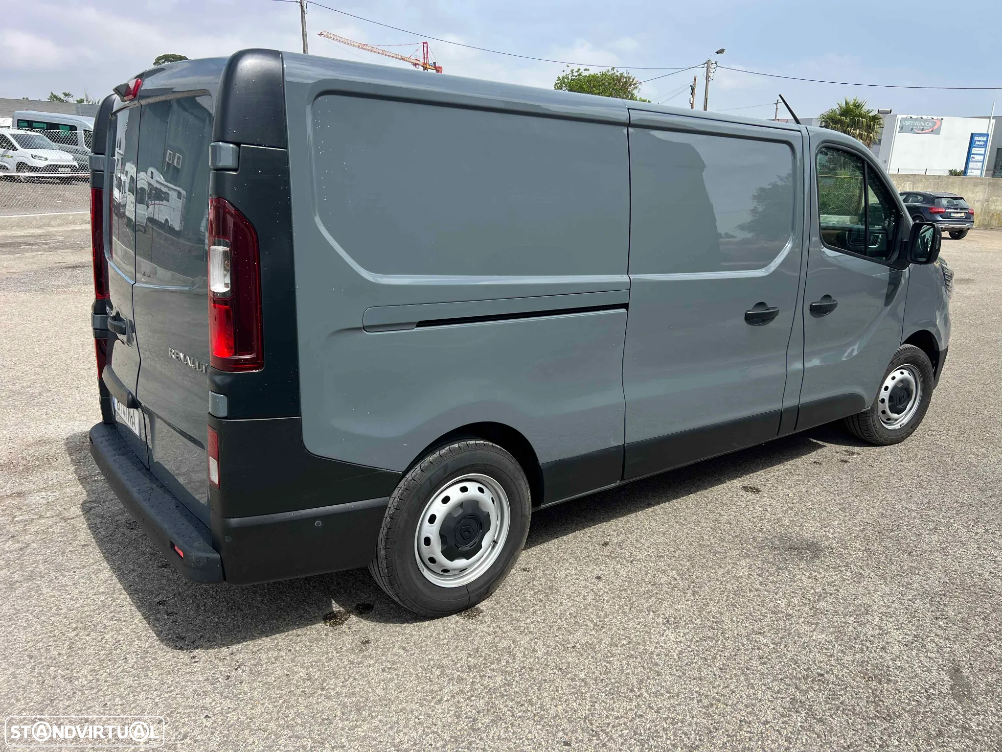 Renault Trafic AUT.2.0Dci Longa L2H1 150cv GranConfort GPS - 9