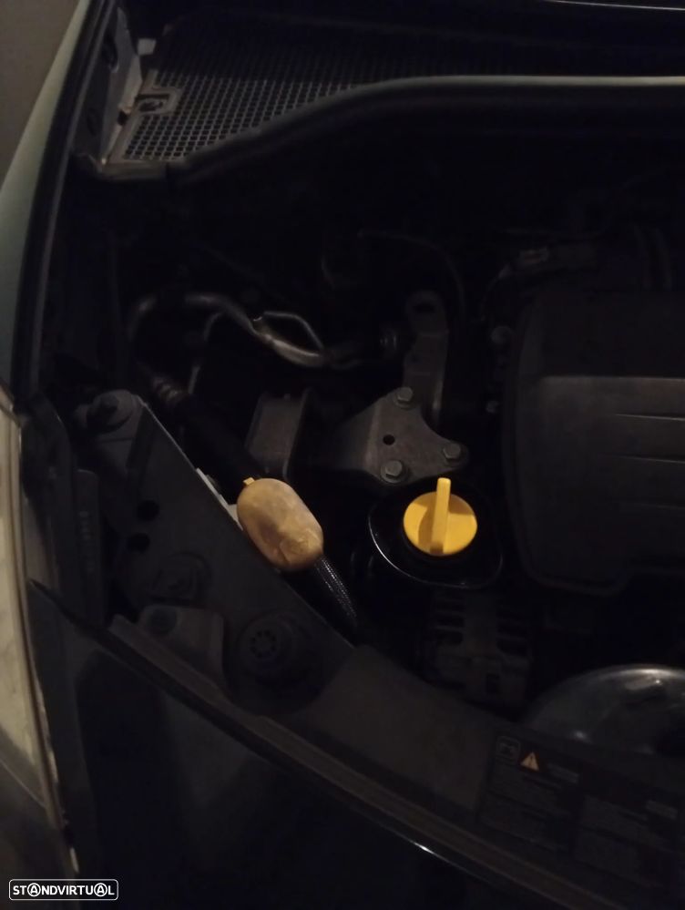 Renault Clio Sport Tourer - 6