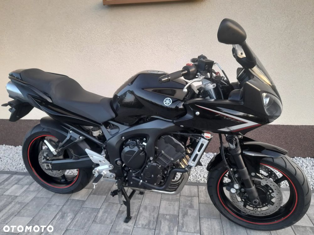 Yamaha FZ6 - 4
