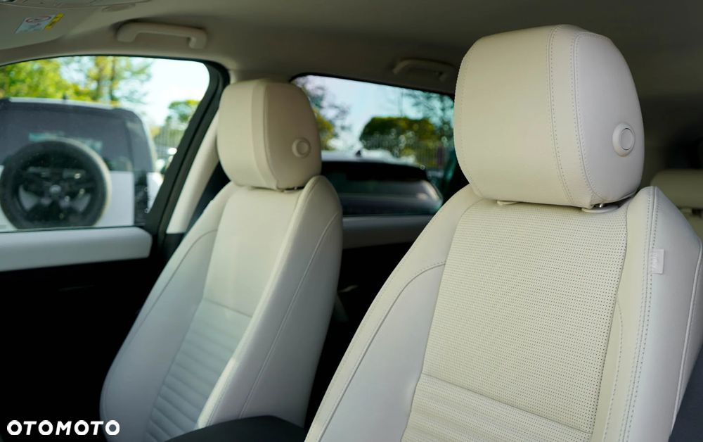 Land Rover Discovery Sport - 15