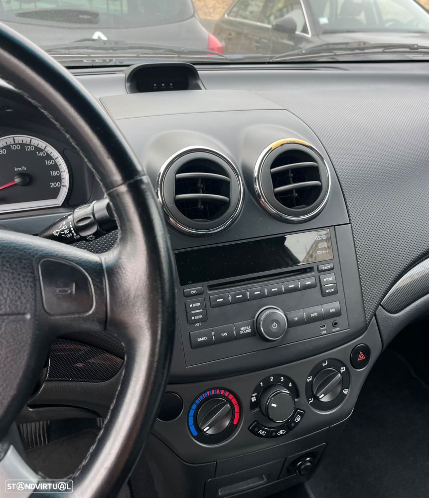 Chevrolet Aveo - 7