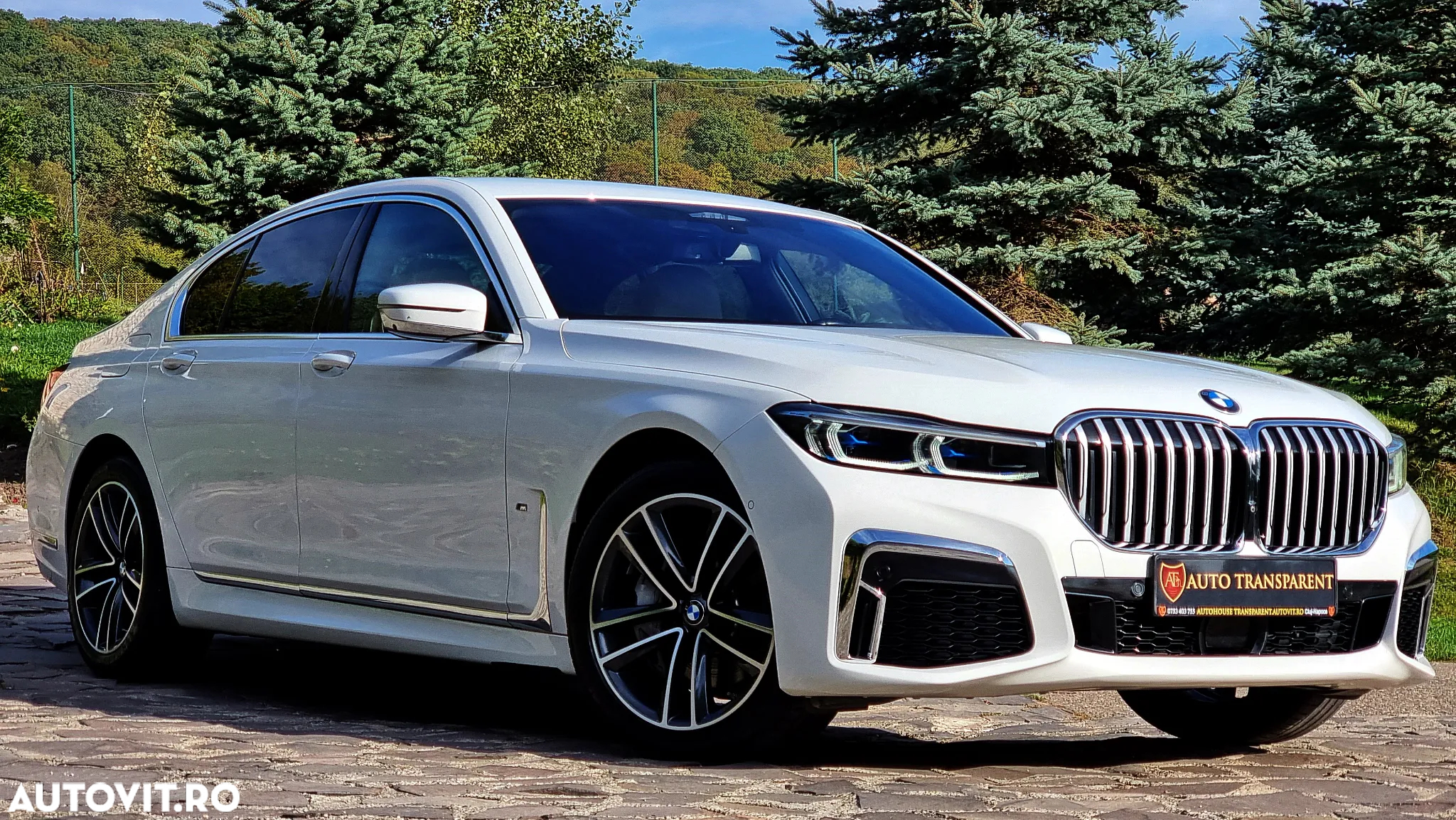 BMW Seria 7 745e - 24