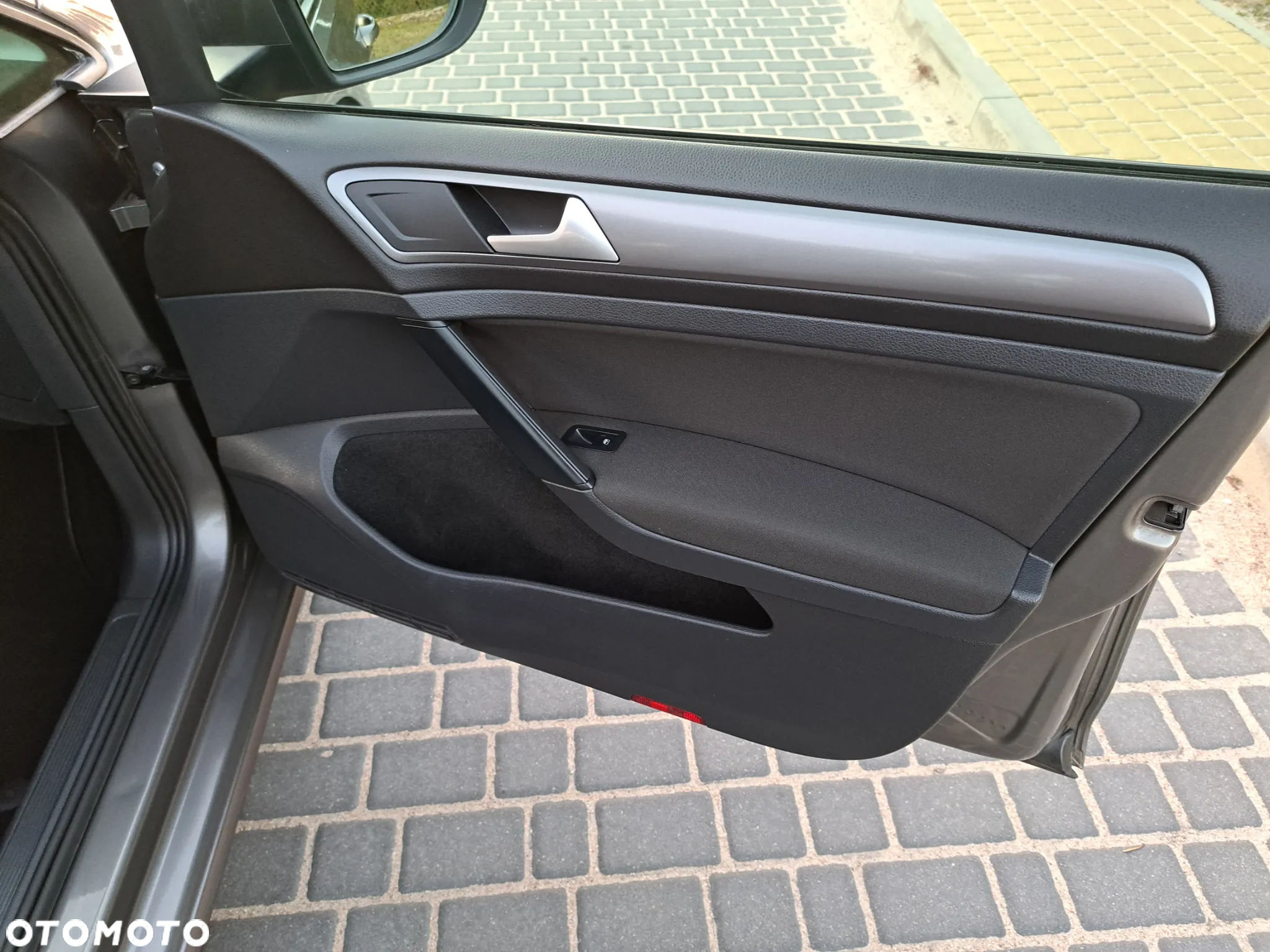 Volkswagen Golf VII 1.6 TDI BMT Trendline - 23