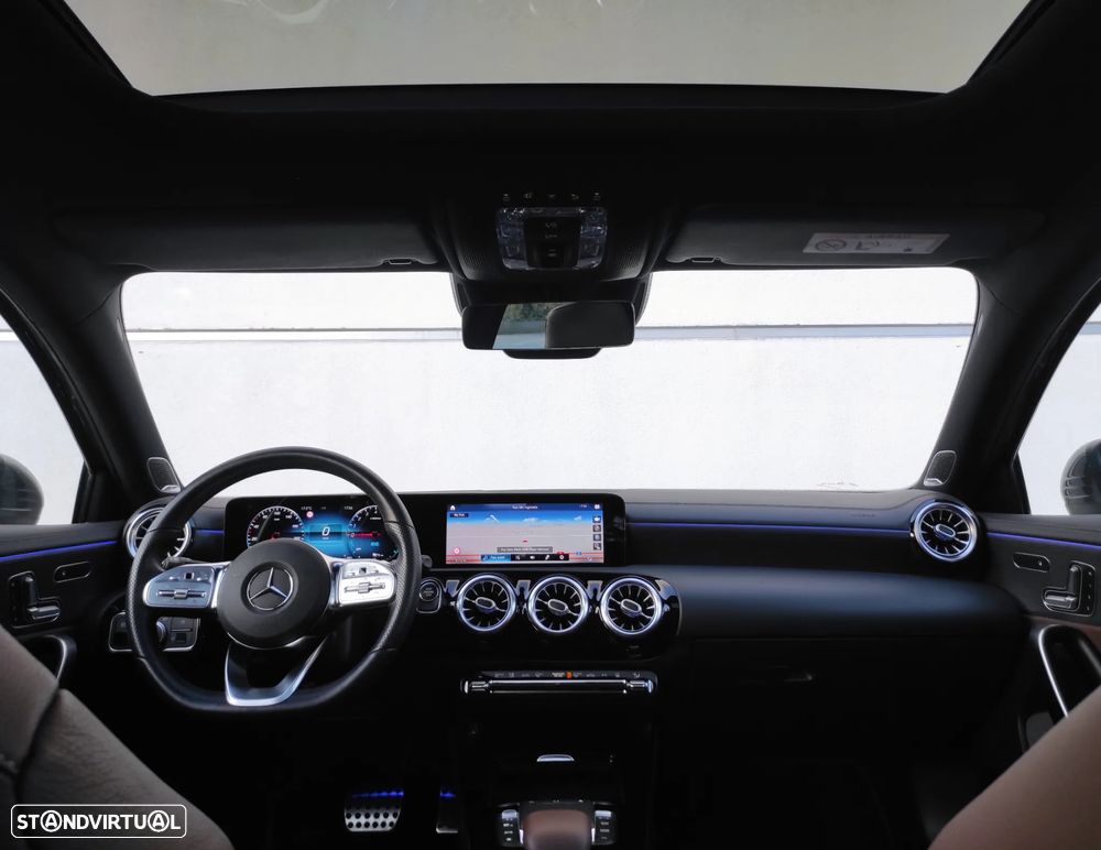 Mercedes-Benz A 250 e AMG Line - 17