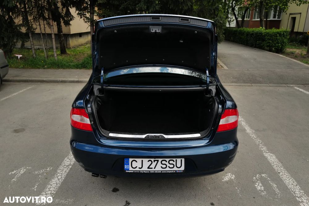 Skoda Superb 2.0 TDI Elegance DSG - 17