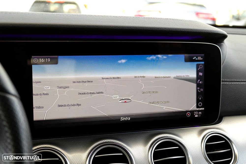 Mercedes-Benz E 300 de AMG Line 4Matic - 17