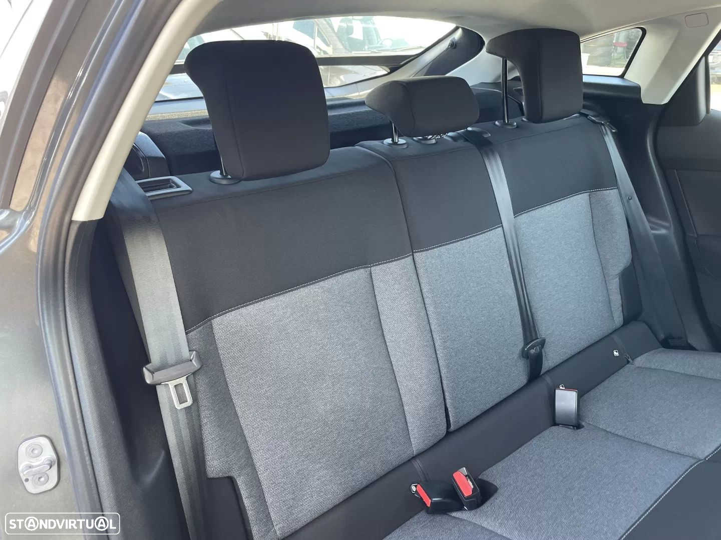 Citroën C4 1.2 PureTech Feel Pack EAT8 - 16