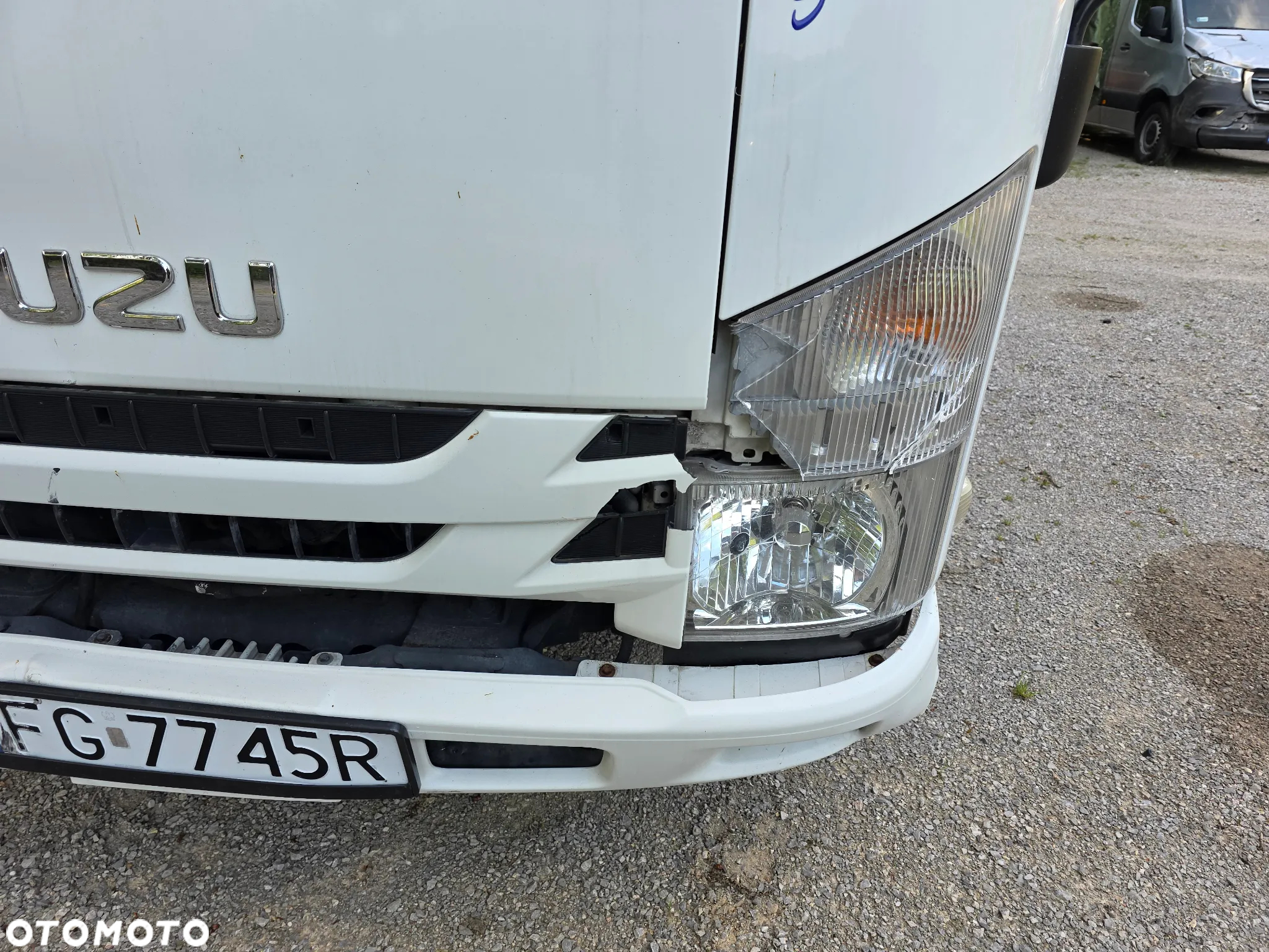 Isuzu N-L35 - 3