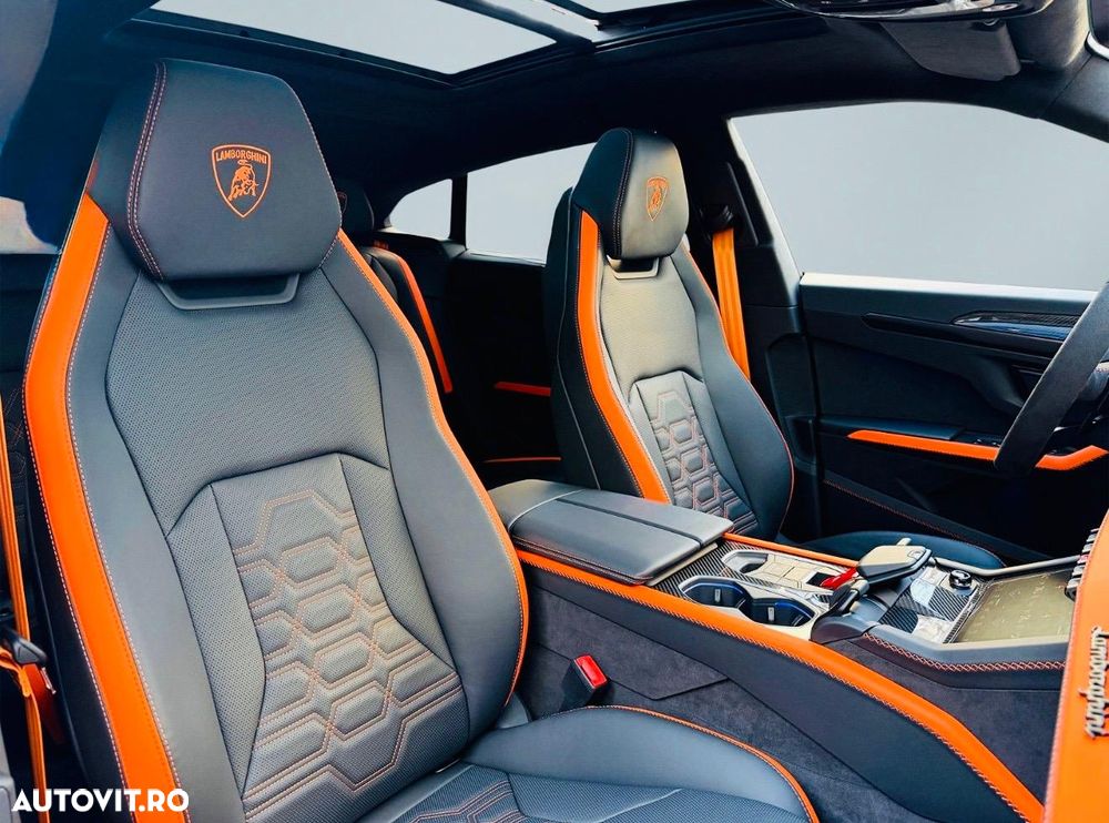 Lamborghini URUS - 13