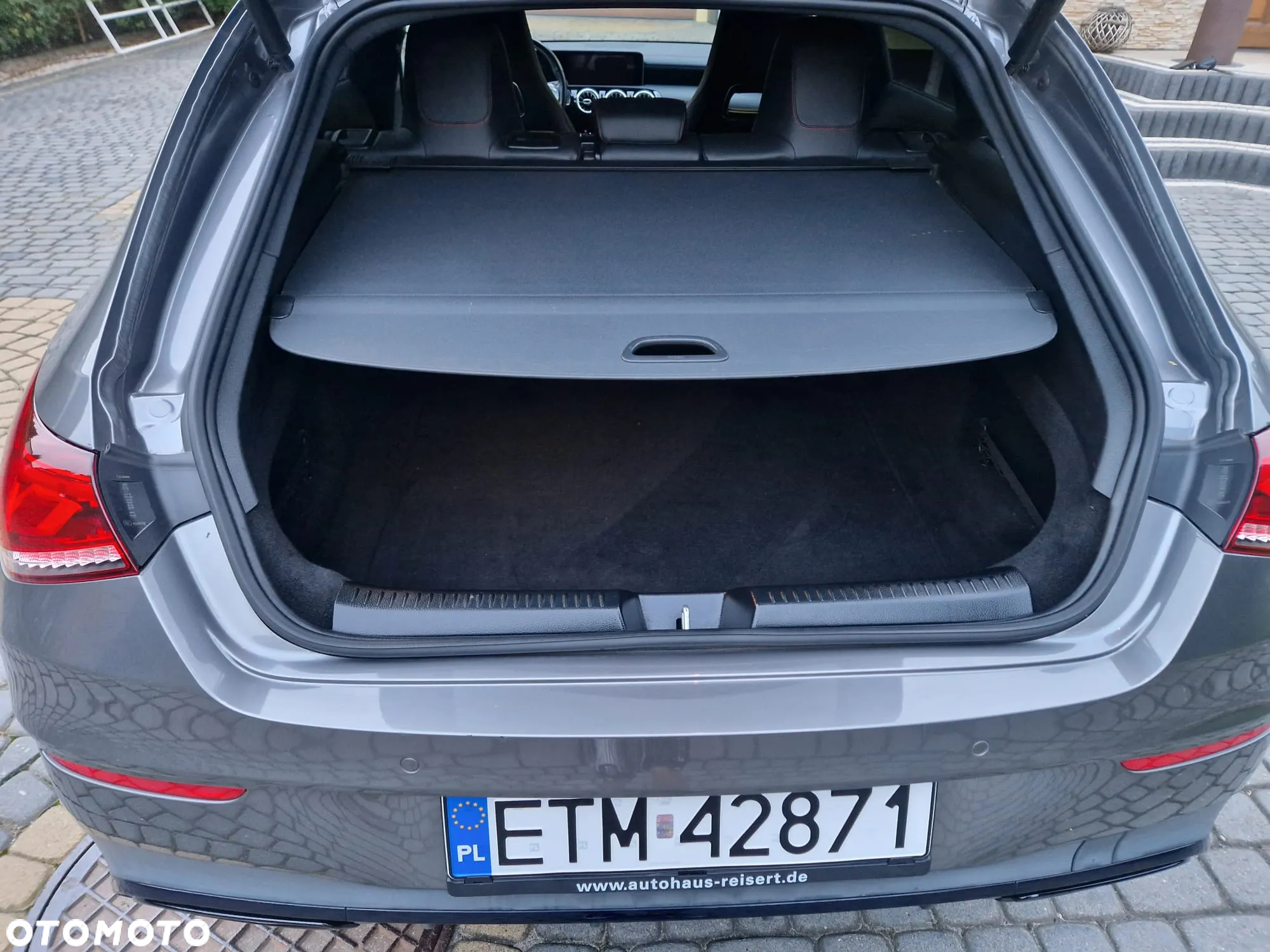 Mercedes-Benz CLA 220 Shooting Brake 7G-DCT AMG Line - 12