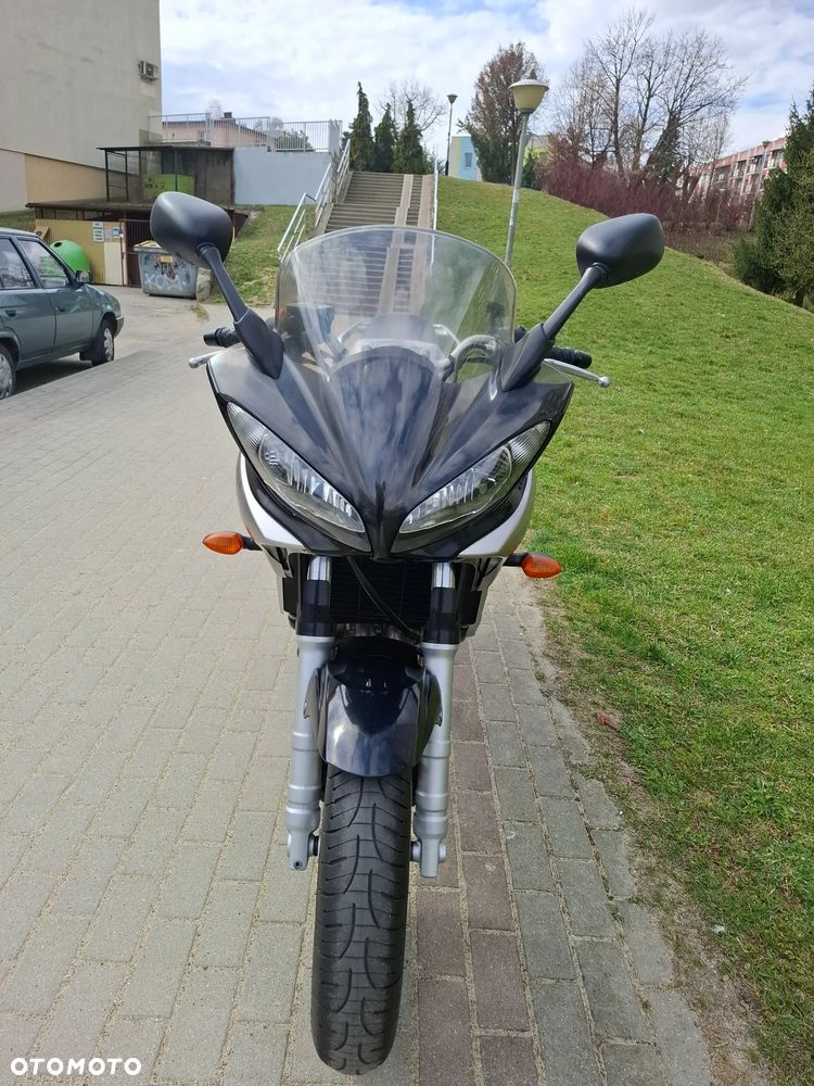 Yamaha FZ6 - 16