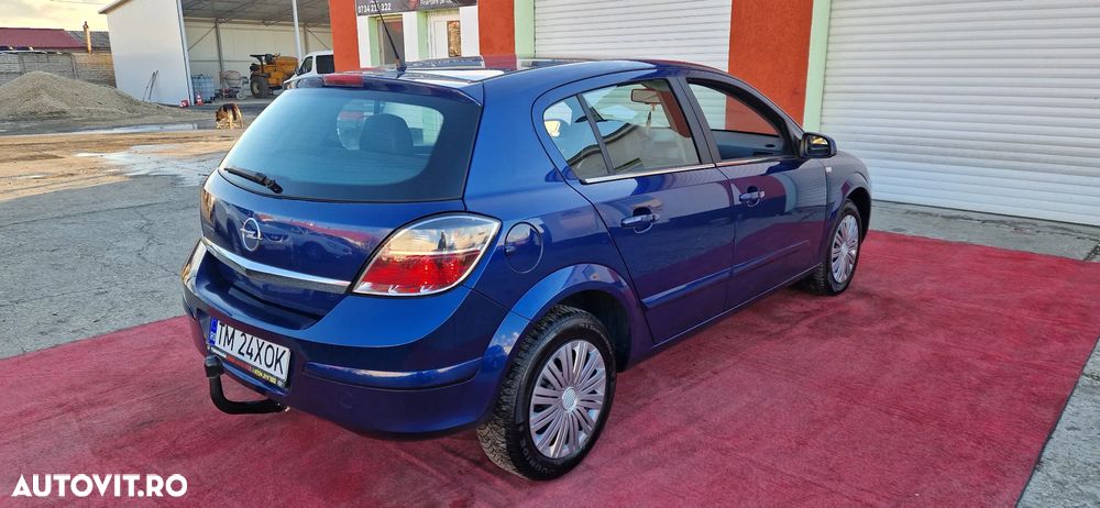 Opel Astra 1.6 Essentia - 4