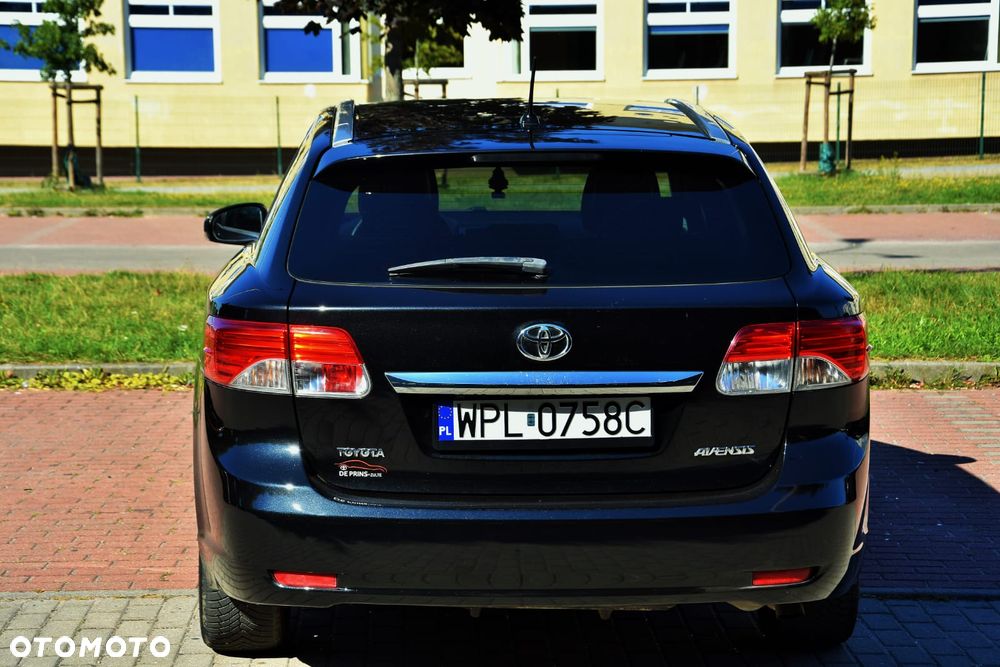 Toyota Avensis 2.0 D-4D Executive - 9