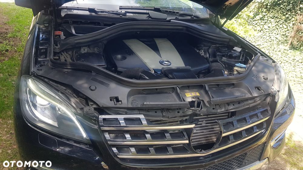 Mercedes-Benz ML 350 BlueTEC 4MATIC 7G-TRONIC - 34