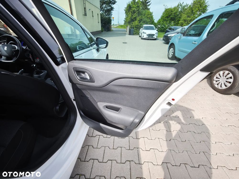 Citroën DS4 HDi 110 Chic - 10