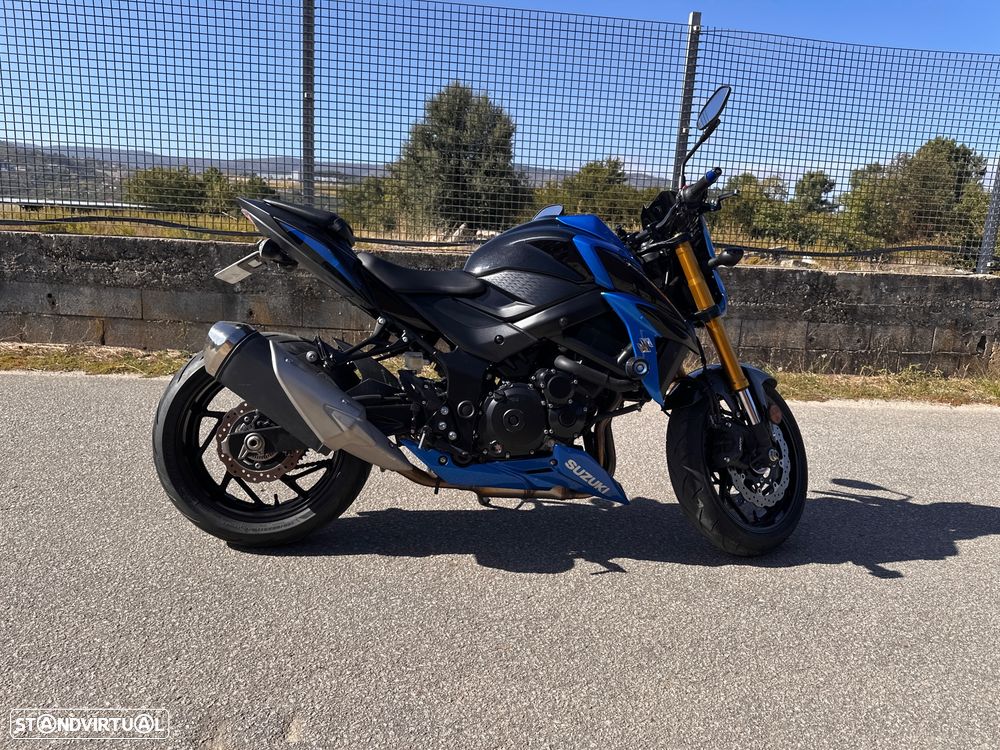 Suzuki GSX GSX-S750 - 1
