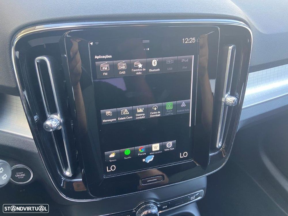 Volvo XC 40 1.5 T2 Momentum Plus - 22